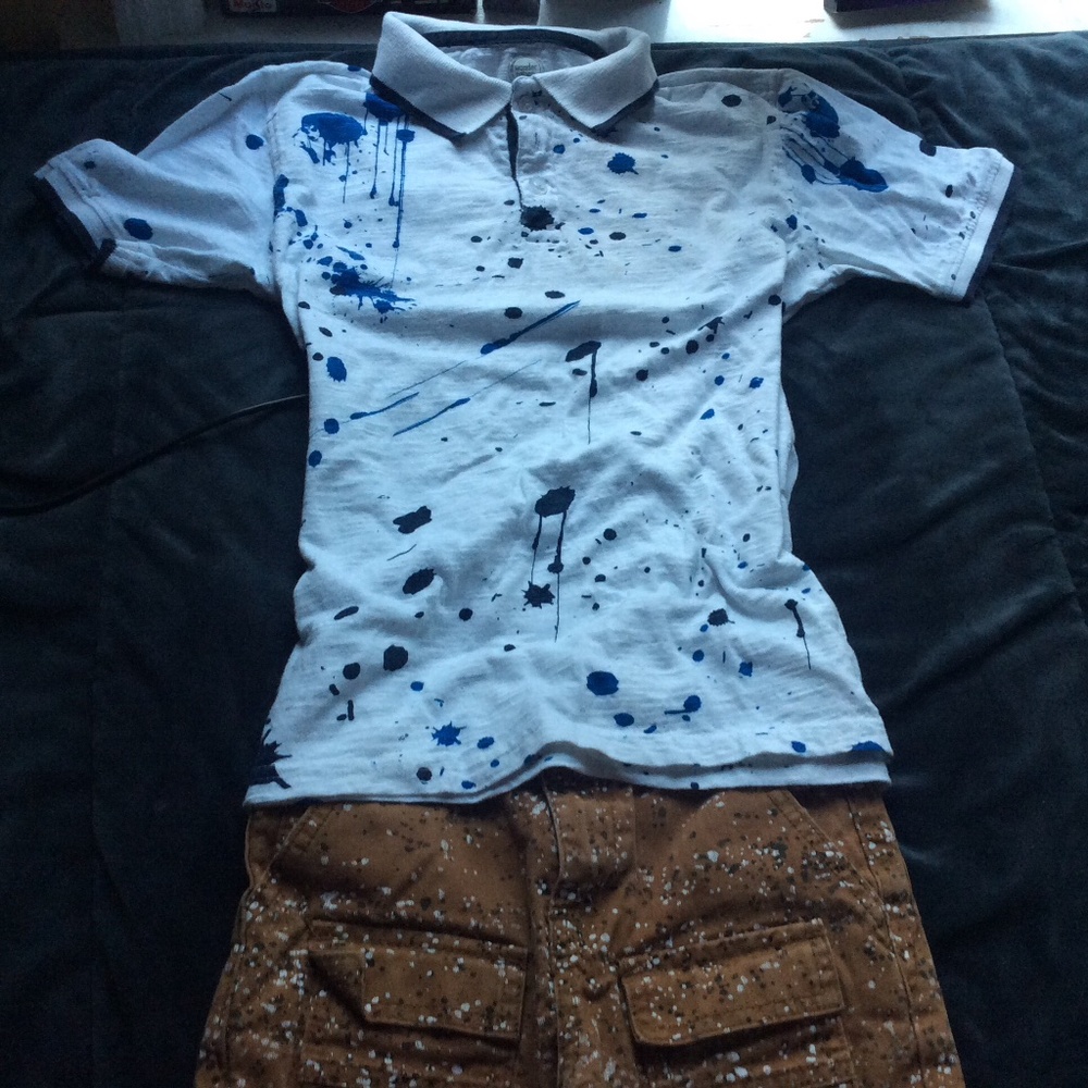 Collared T-shirt with red ape  pants